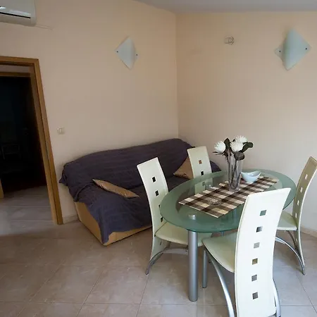 Ivana Appartement *
